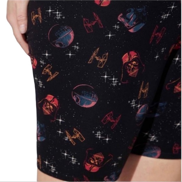 Torrid Women’s Plus Size Disney Lucas Star Wars Signature Premium Bike Short - Picture 3 of 12